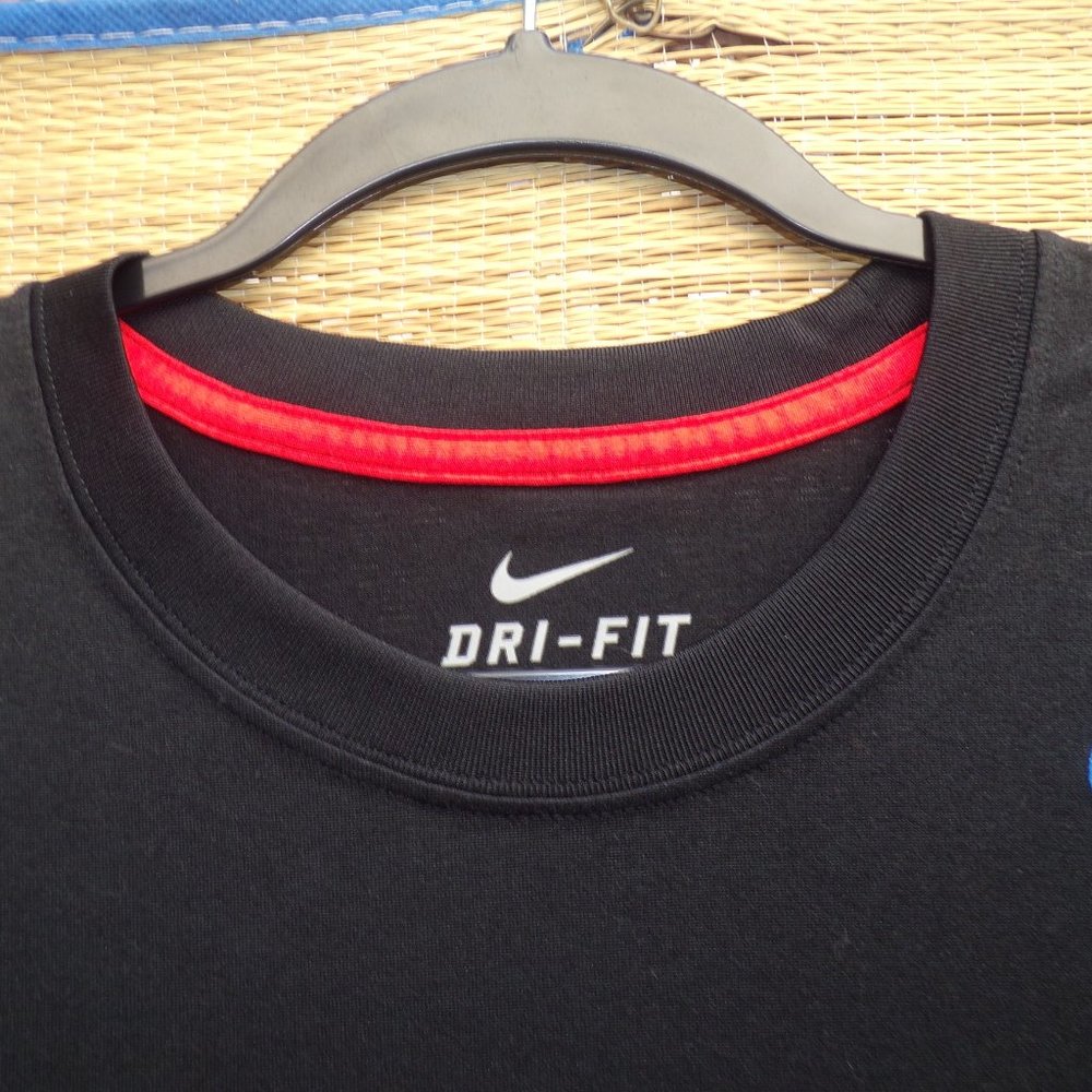 Nike DRI-FIT T-Shirt Men's, Size M, Black color - Picture 3 of 13